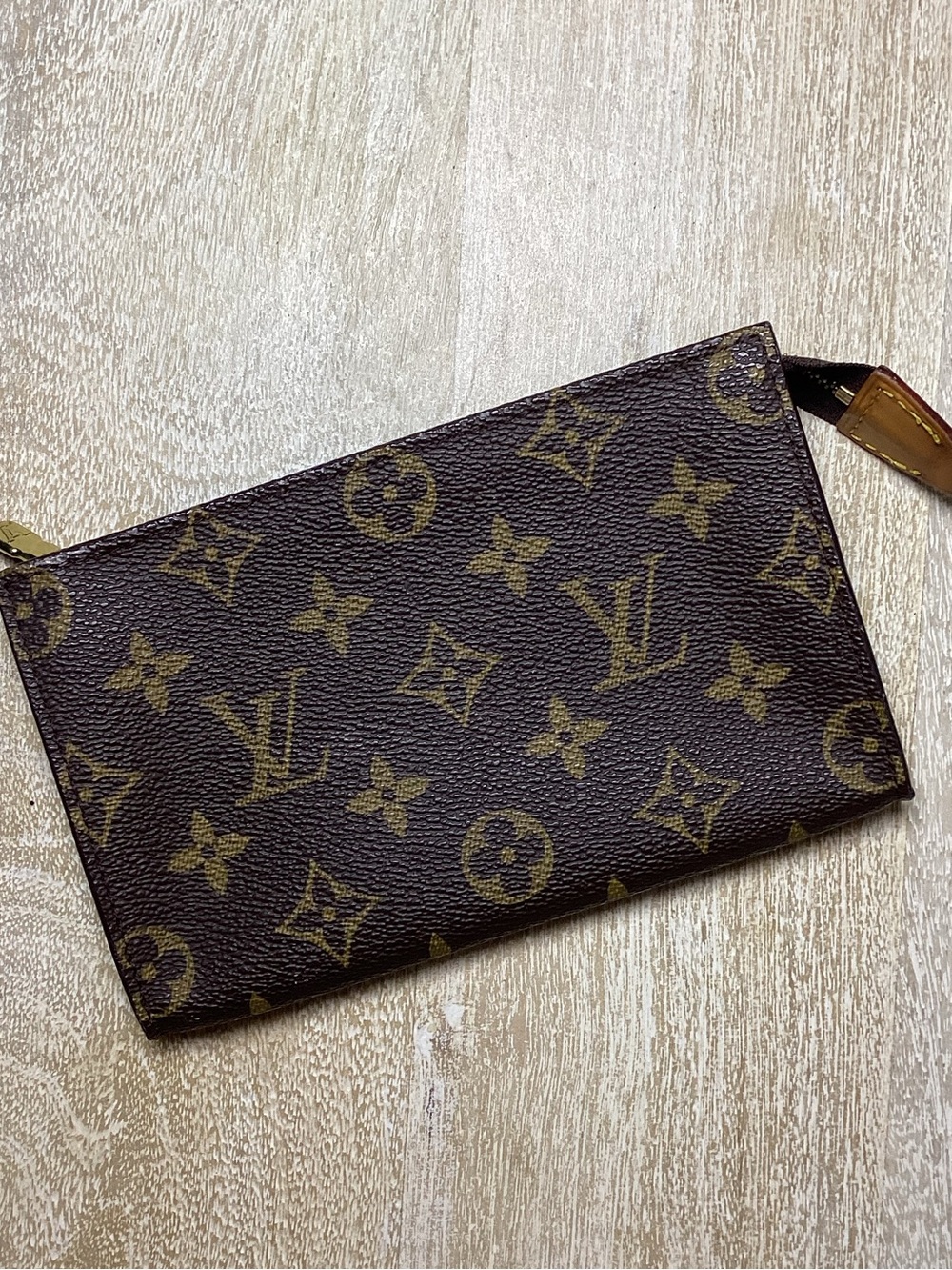 Authentic Louis Vuitton Monogram Accessories Pouch Bucket Toiletry Bag